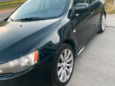 Gebraucht Mitsubishi Lancer Sportback 144 PS (105 kW) 2009 Schwarz Limousine