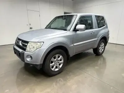 Usata Mitsubishi Pajero Intense 200 CV (147 kW) 2009 Argento SUV