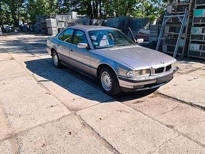 BMW 740