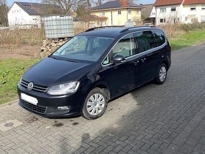 Gebraucht VW Sharan Comfortline 150 PS (110 kW) 2015 Schwarz Van / Kleinbus