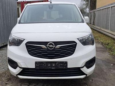 Gebraucht Opel Combo Life Edition 102 PS (75 kW) 2020 Jade weiss/arktis weiss Van / Kleinbus