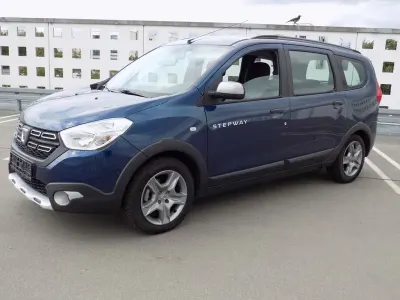 Gebraucht Dacia Lodgy Stepway 116 PS (85 kW) 2018 Blau Van / Kleinbus