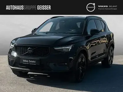 Gebraucht Volvo XC40 Plus 163 PS (119 kW) 2025 Onyx schwarz SUV