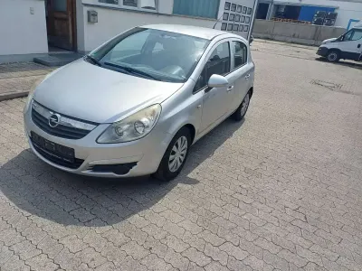 Gebraucht Opel Corsa Edition 90 PS (66 kW) 2009 Starsilber iii m2 Kleinwagen