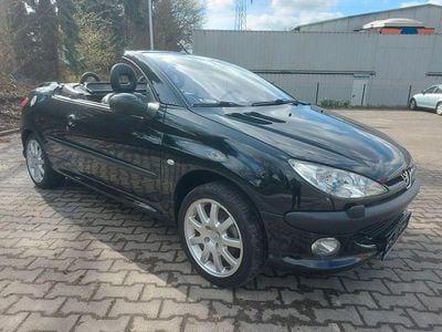 Begagnad Peugeot 206 CC Platinum 136 HK (100 kW) 2001 Svart Cab