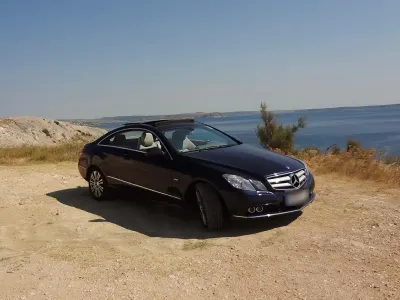 Gebraucht Mercedes E250 204 PS (150 kW) 2009 Blau Coupé