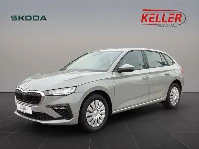 Gebraucht Skoda Scala Essence 95 PS (69 kW) 2025 Steelgrau Kleinwagen