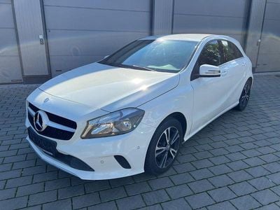 Weiß Gebraucht 2016 Mercedes A180 Limousine | 10.990 € (Guter Preis)