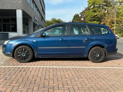 Gebraucht Ford Focus 90 PS (66 kW) 2007 Blau Limousine