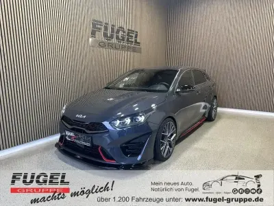 Gebraucht Kia ProCeed Sport 204 PS (150 kW) 2024 (h8g) dark penta metal m Kombi