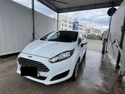 Begagnad Ford Fiesta SYNC Edition 82 HK (60 kW) 2014 Vit Halvkombi