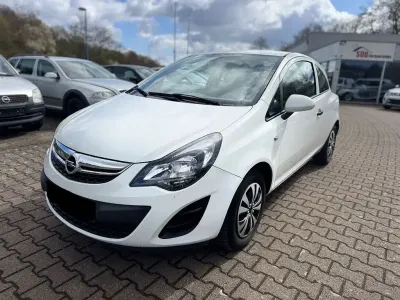Gebraucht Opel Corsa Selection 69 PS (50 kW) 2013 Weiß Kleinwagen