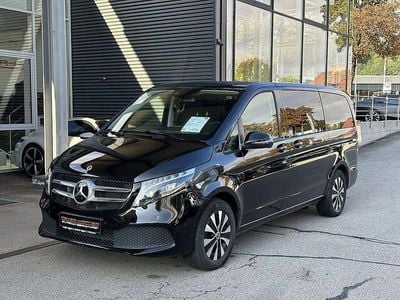 Mercedes V220