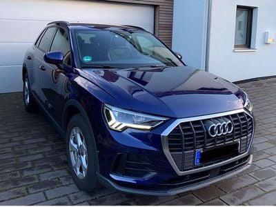 Blau Gebraucht 2022 Audi Q3 Design SUV | 29.500 € (Fairer Preis)