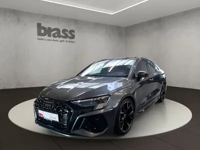 Gebraucht Audi RS3 Ambiente 400 PS (294 kW) 2023 Daytonagrau perleffekt Limousine