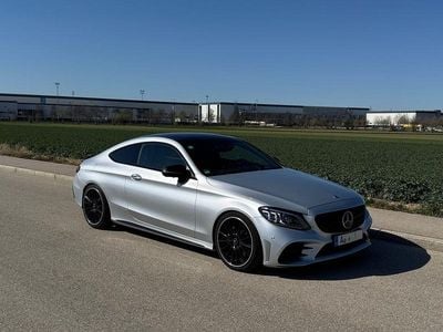 Usata Mercedes C300 AMG line 245 CV (180 kW) 2019 Argento Coupé