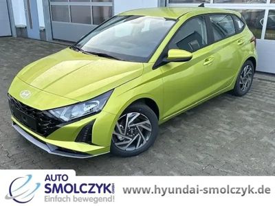 Gebraucht Hyundai i20 Trend 100 PS (73 kW) 2025 Lucid lime Limousine