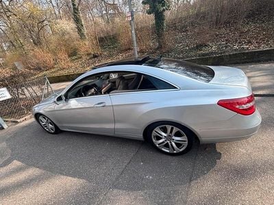 Gebraucht Mercedes E250 211 PS (155 kW) 2009 Grau Coupé