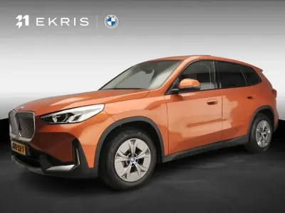 Gebraucht BMW iX1 Sport Line 150 kW (204 PS) 2024 Orange SUV