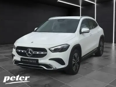 Gebraucht Mercedes GLA200 Advanced Plus 163 PS (119 kW) 2024 Unilack polarweiß SUV