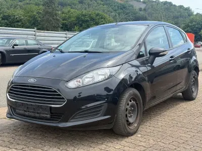 Gebraucht Ford Fiesta Trend 80 PS (58 kW) 2013 Schwarz Limousine