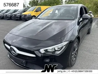 Gebraucht Mercedes CLA220 Shooting Brake 190 PS (139 kW) 2023 Schwarz Kombi