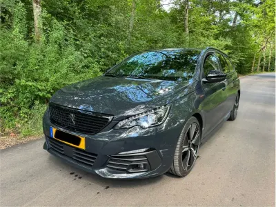 Gebraucht Peugeot 308 SW GT-line 131 PS (96 kW) 2019 Grau Kombi