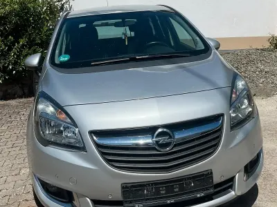 Gebraucht Opel Meriva 120 PS (88 kW) 2016 Silber Van / Kleinbus