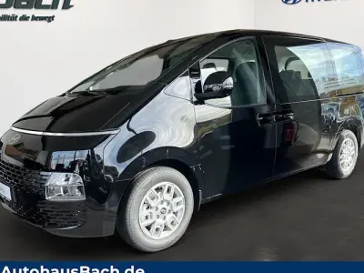 Gebraucht Hyundai Staria Trend 225 PS (165 kW) 2026 Schwarz Van / Kleinbus
