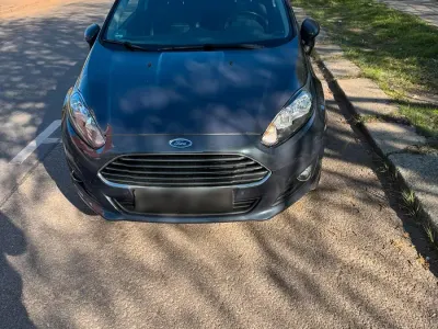 Brugt Ford Fiesta 75 HK (55 kW) 2015 Andere farben Hatchback