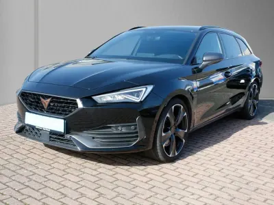 Używany Cupra Leon VZ1 300 KM (220 kW) 2024 Czarny Sedan/Limuzyna