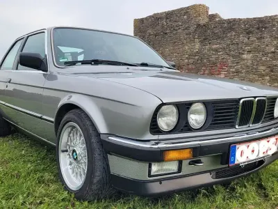 Gebraucht BMW 325 200 PS (147 kW) 1987 Silber Limousine