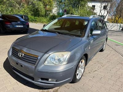 Gebraucht Toyota Avensis Sol 116 PS (85 kW) 2004 Grau Kombi
