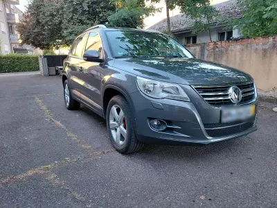 Gebraucht VW Tiguan 140 PS (102 kW) 2011 Grau SUV