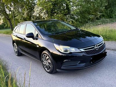Usata Opel Astra 110 CV (80 kW) 2019 Nero Station wagon
