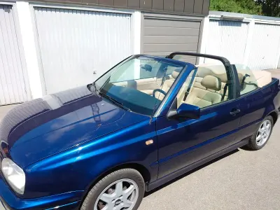 Brugt VW Golf Cabriolet Classicline 101 HK (74 kW) 1997 Blå Cabriolet