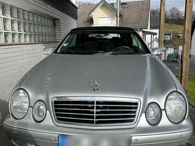 Gebraucht Mercedes CLK230 193 PS (141 kW) 2002 Silber Cabrio