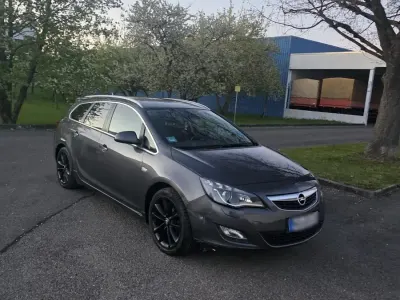 Brugt Opel Astra Sport 140 HK (102 kW) 2011 Grå Stationcar