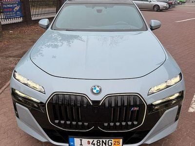 Grau Gebraucht 2023 BMW 760 Sport Line Limousine | 105.000 €