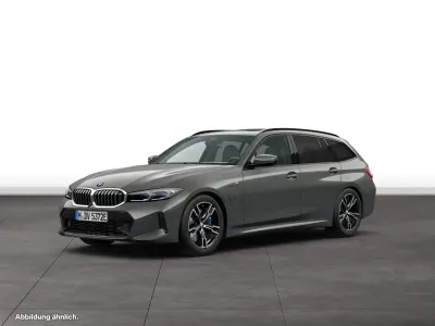 Gebraucht BMW 330e 292 PS (214 kW) 2025 Dravitgrau metallic Kombi