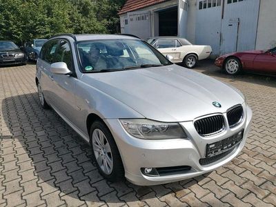 Gebraucht BMW 318 143 PS (105 kW) 2012 Silber Kombi