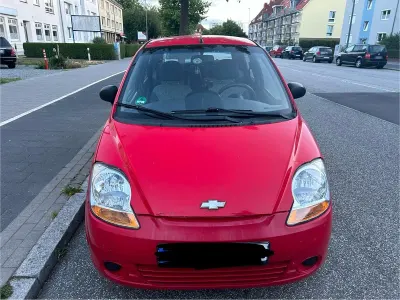 Gebraucht Chevrolet Matiz 52 PS (38 kW) 2009 Rot Kleinwagen