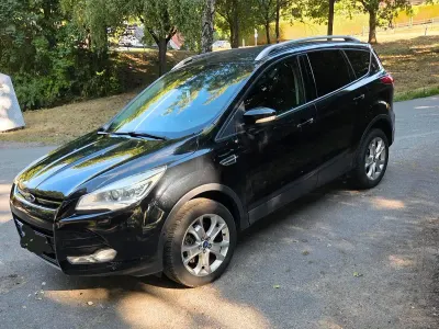 Gebraucht Ford Kuga Titanium 140 PS (102 kW) 2013 Schwarz SUV
