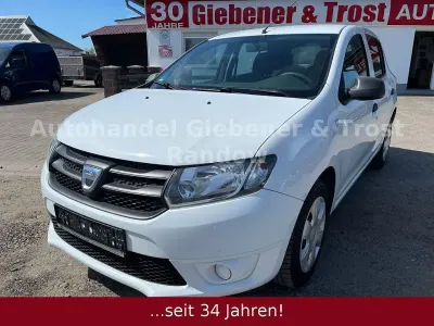 Gebraucht Dacia Sandero Ambiance 75 PS (55 kW) 2013 Weiß Limousine