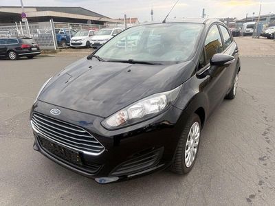 Gebraucht Ford Fiesta 101 PS (74 kW) 2014 Schwarz Kleinwagen