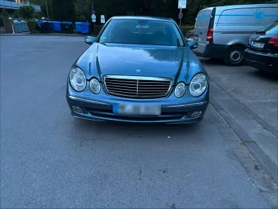Brugt Mercedes E270 177 HK (130 kW) 2004 Blå Sedan