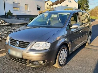 Gebraucht VW Touran 115 PS (84 kW) 2005 Grau Van / Kleinbus