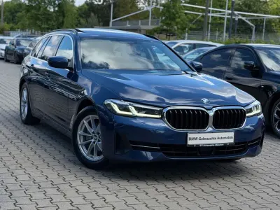 Używany BMW 520 Sport Line 190 KM (139 kW) 2022 Niebieski Sedan/Limuzyna