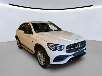 Gebraucht Mercedes GLC300e AMG 320 PS (235 kW) 2021 Weiß SUV