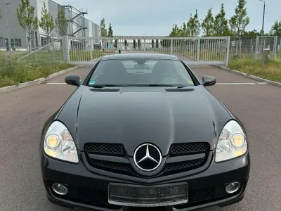 Gebraucht Mercedes SLK200 184 PS (135 kW) 2010 Schwarz Cabrio